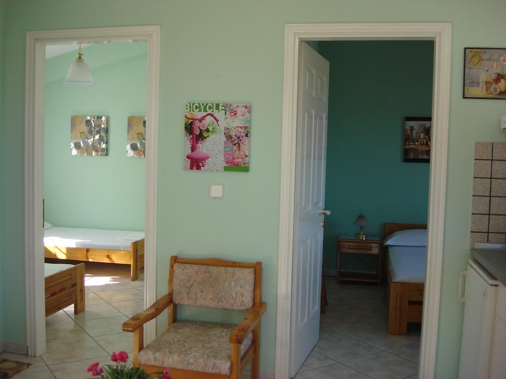 Villa Melina 2 Koinira Chambre photo